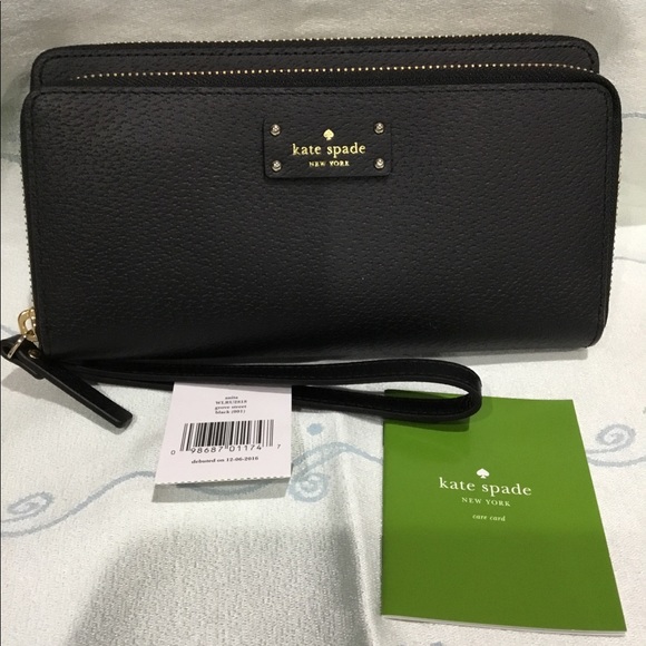 kate spade Handbags - Authentic brand Kate Spade New York Wristlet
